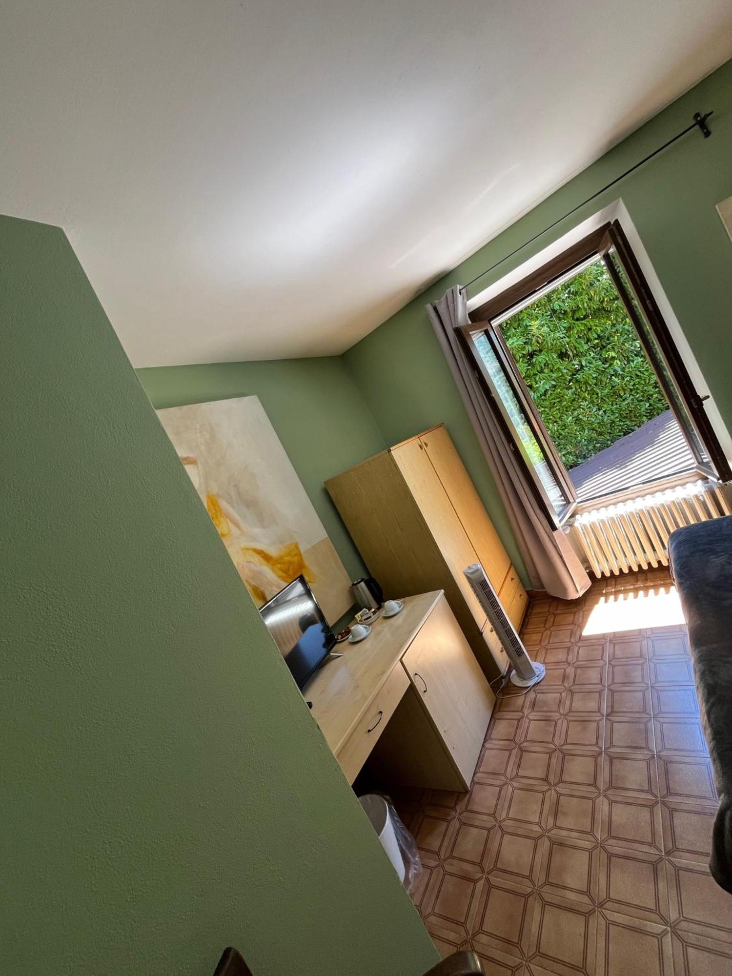 La Locanda Dell'Oreste Dizzasco ภายนอก รูปภาพ
